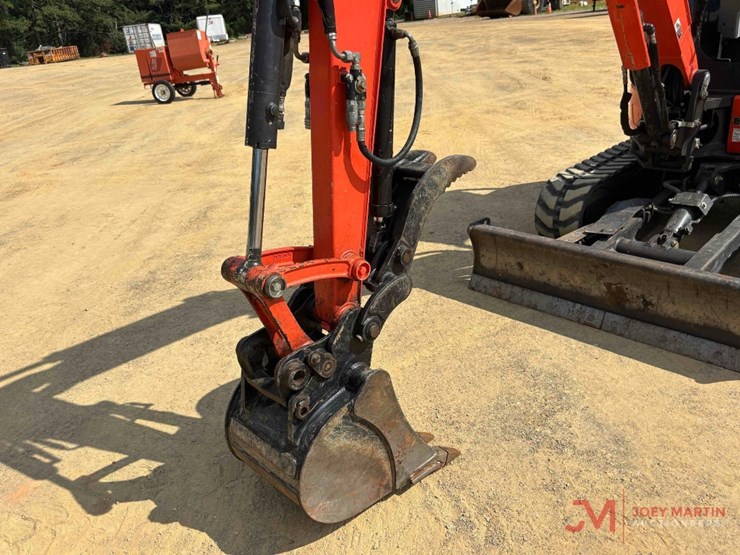 2021-kubota-kx033-4-image-13