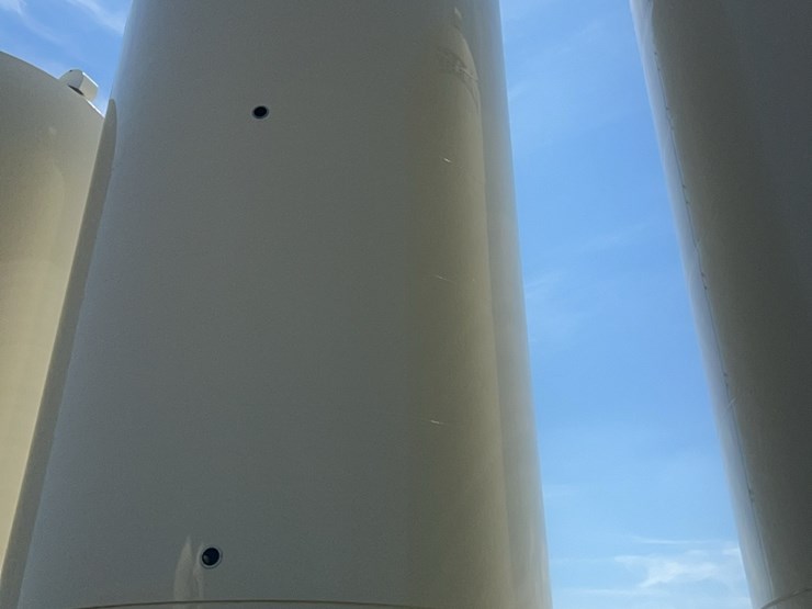 concept-7,500-bu.-hopper-bin,-equipped-with-bin-fan-with-3-phase-agi-grainguard-10-hp-electric-motor.-image-18