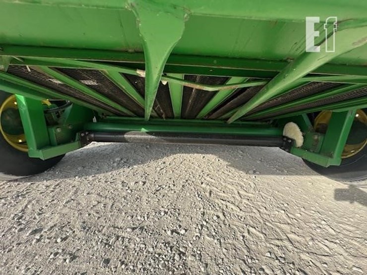 john-deere-566-image-5