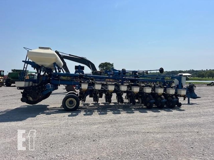 2008-kinze-3800sds-image-4