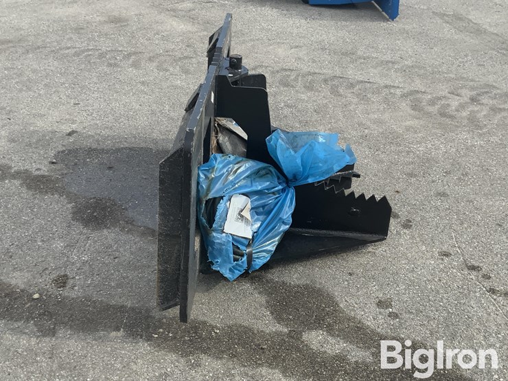 2025-kit-containers-qt-tp-skid-steer-tree/post-puller-image-4