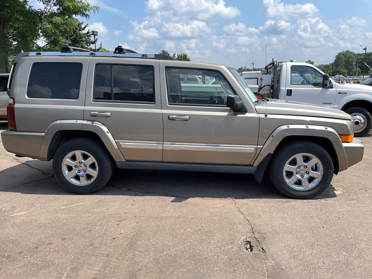 2006-jeep-commander-image-4