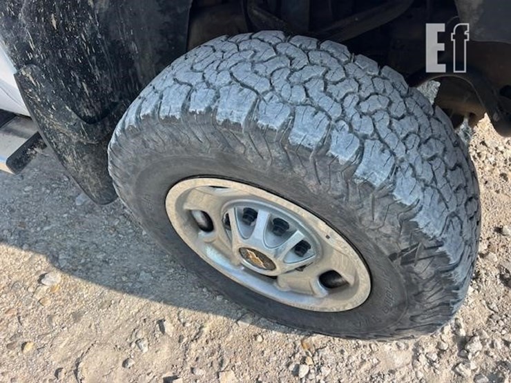2011-chevrolet-silverado-2500hd-lt-image-20