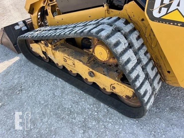 2018-caterpillar-299d2-image-17
