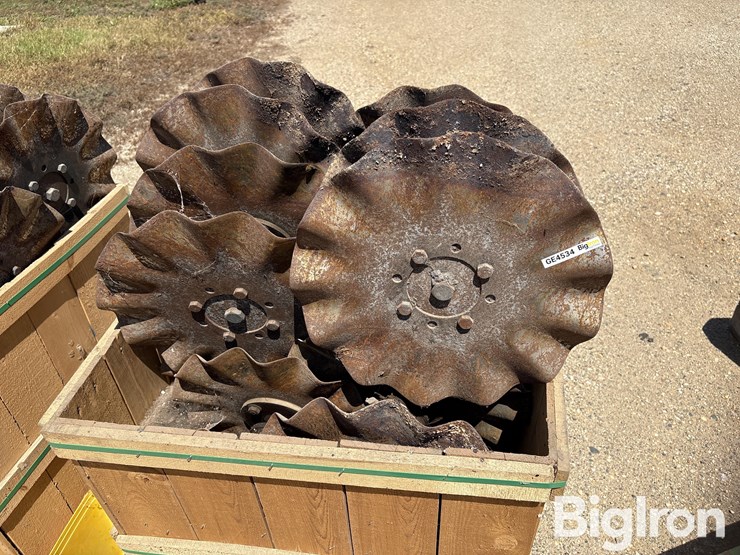 ron’s-mfg-33'-vertical-tillage-coulter-kit-image-9