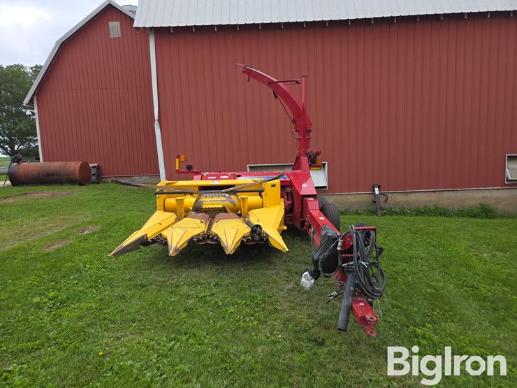 2014-new-holland-fp240-image-2