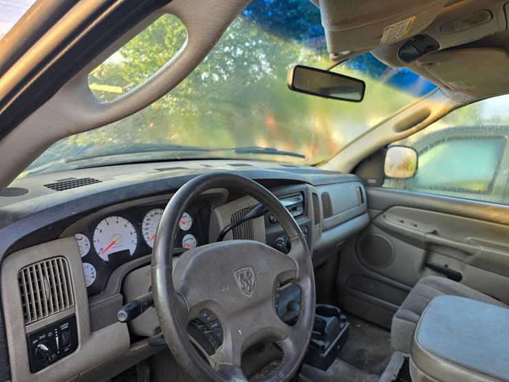 2001-dodge-ram-1500-image-8