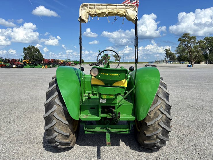 1958-john-deere-820-image-8
