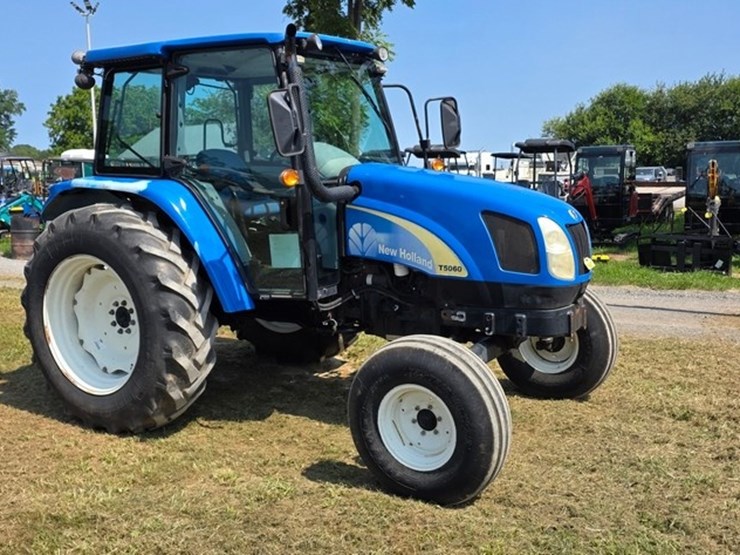 new-holland-t5060-image-1
