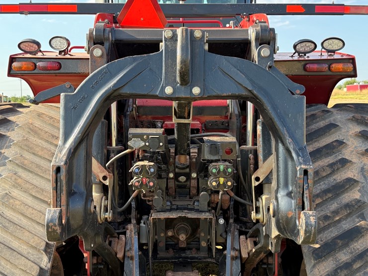 2023-case-ih-470-image-19