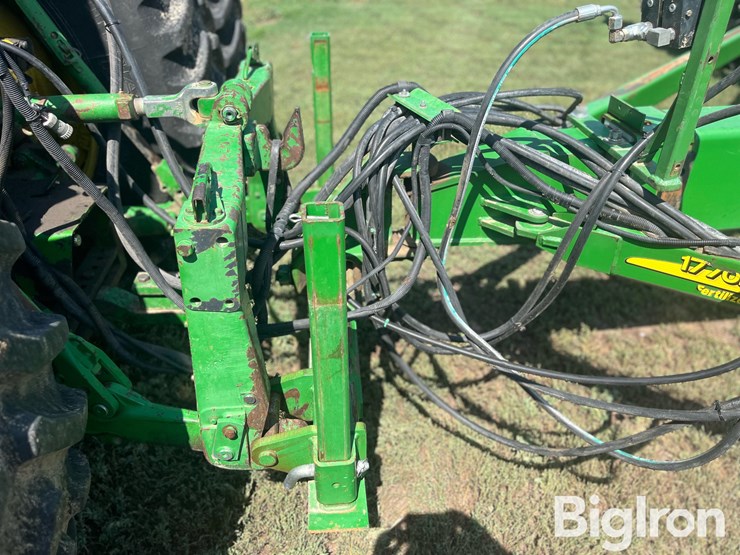2010-john-deere-1770nt-image-9