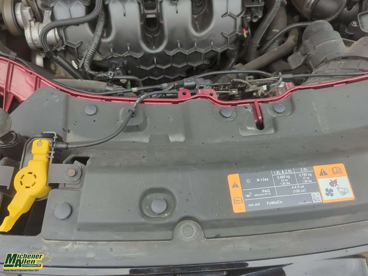 2013-ford-escape-sel-image-26