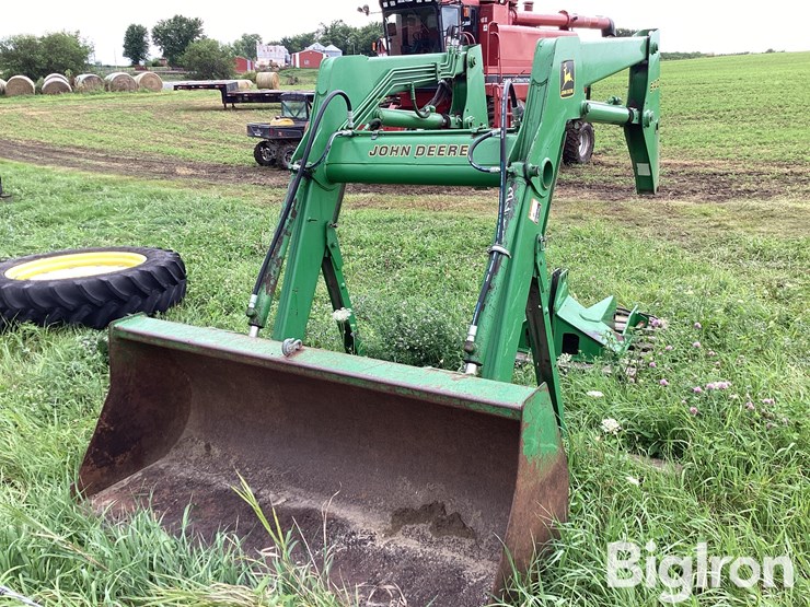 john-deere-640-image-1