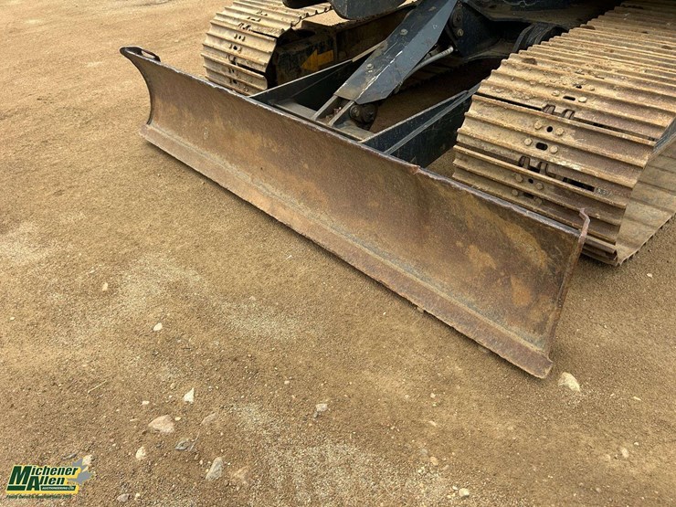 2014-deere-85g-image-12
