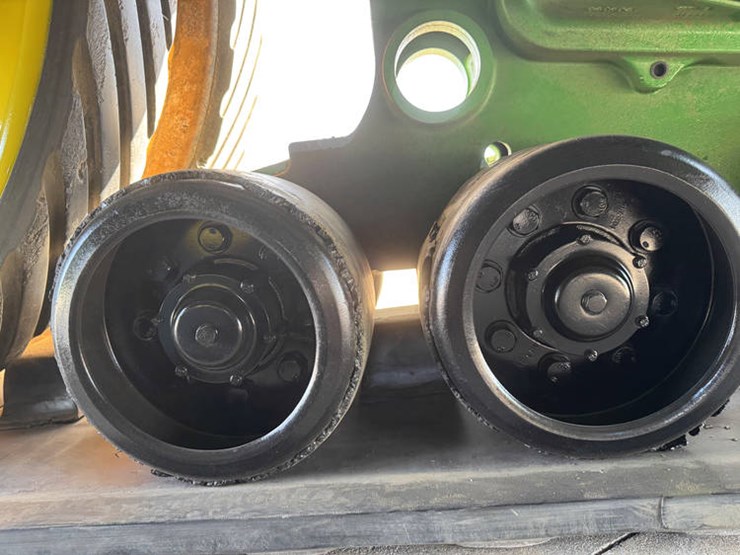 2020-john-deere-9470rt-image-34