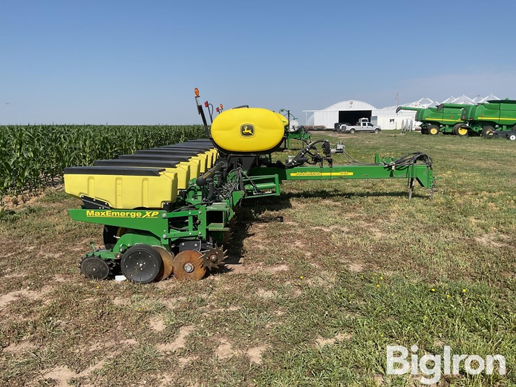 2013-john-deere-1760-image-4