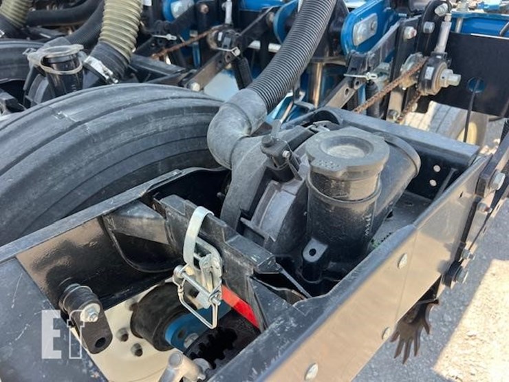 2008-kinze-3800sds-image-44