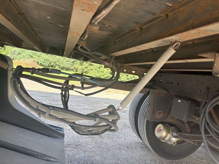 2015-great-dane-53'-x-102"-image-14
