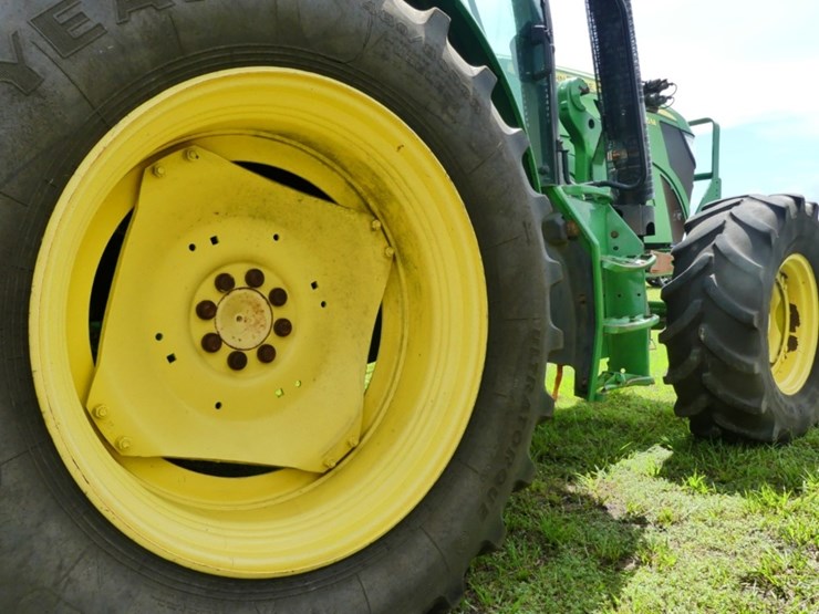 john-deere-6115m-image-6