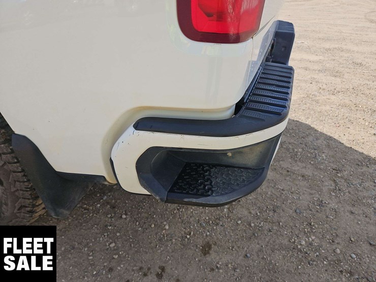 2019-chevrolet-silverado-1500-image-33