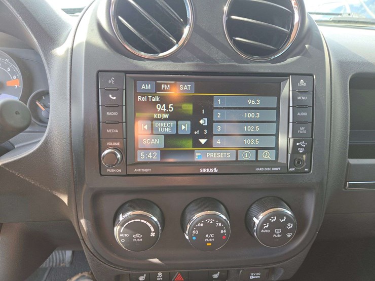2016-jeep-patriot-image-14