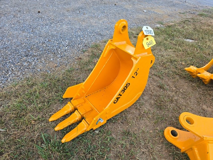 caterpillar-12-image-1