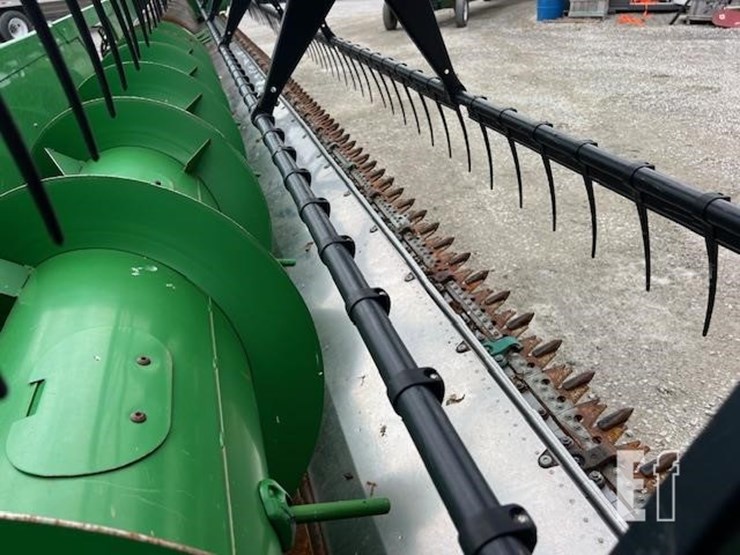 2012-john-deere-635f-image-23
