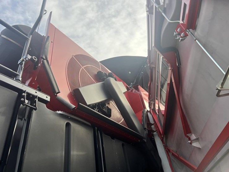 2022-case-ih-8250-image-20
