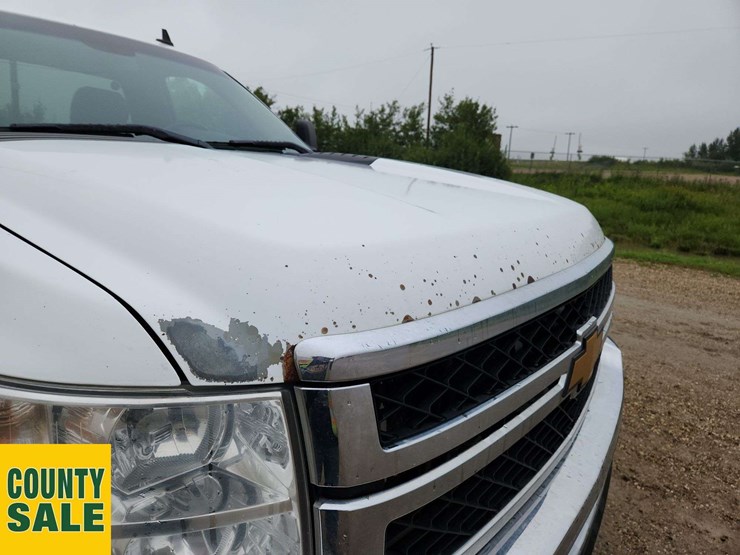 2014-chevrolet-silverado-2500hd-lt-image-42