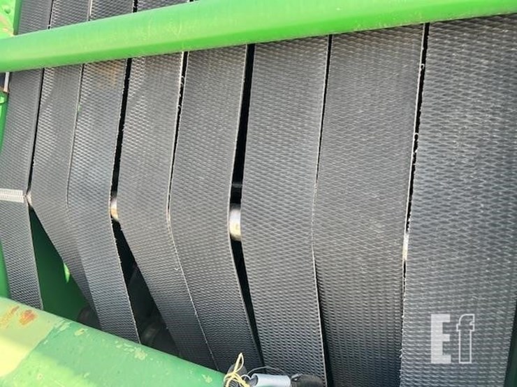 2006-john-deere-567-image-12
