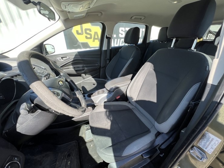 2014-ford-escape-image-23