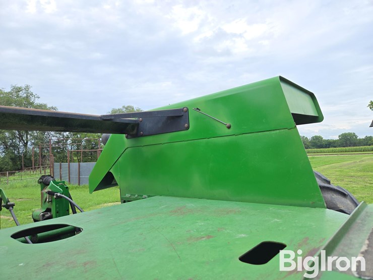 1990-john-deere-8560-image-18