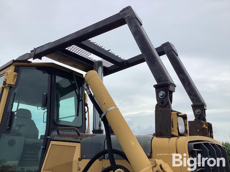 2003-deere-850c-lt-image-11