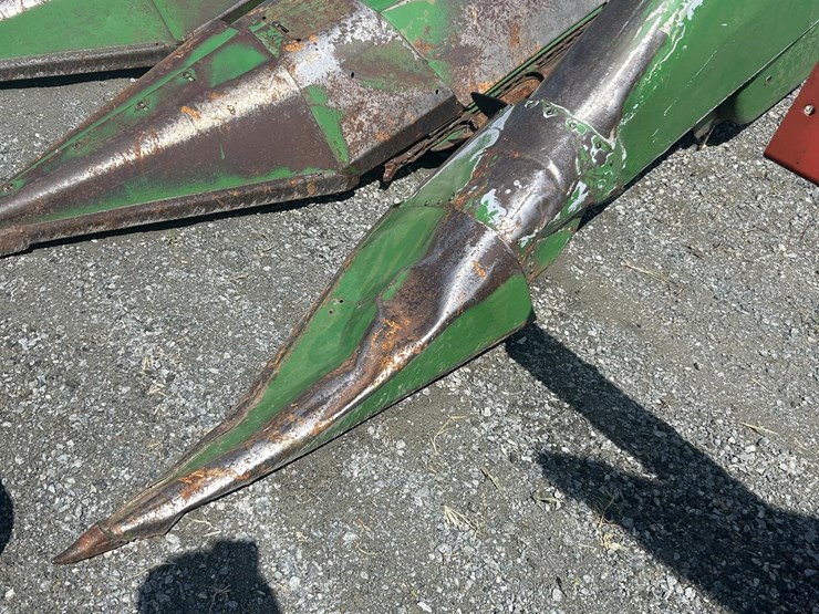 john-deere-444-image-8