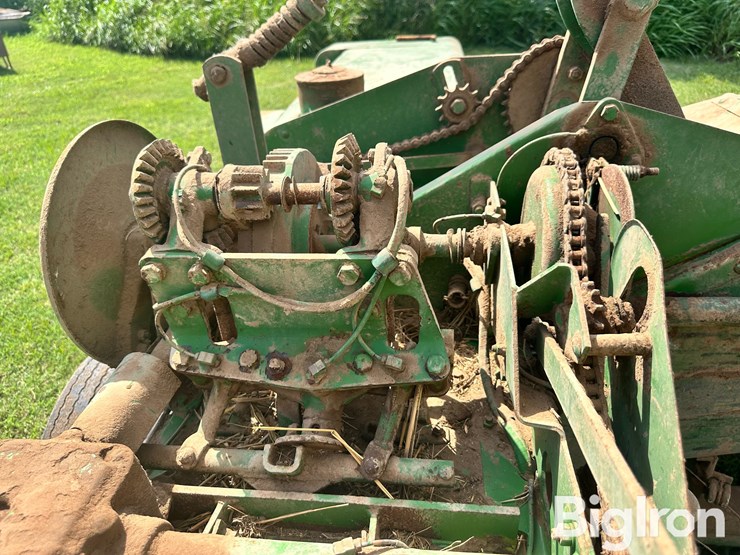 john-deere-224-image-16