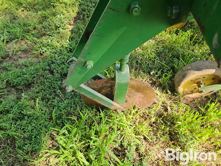 john-deere-825-image-16