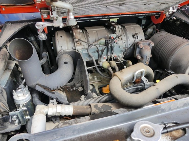 kubota-svl75-2-image-7