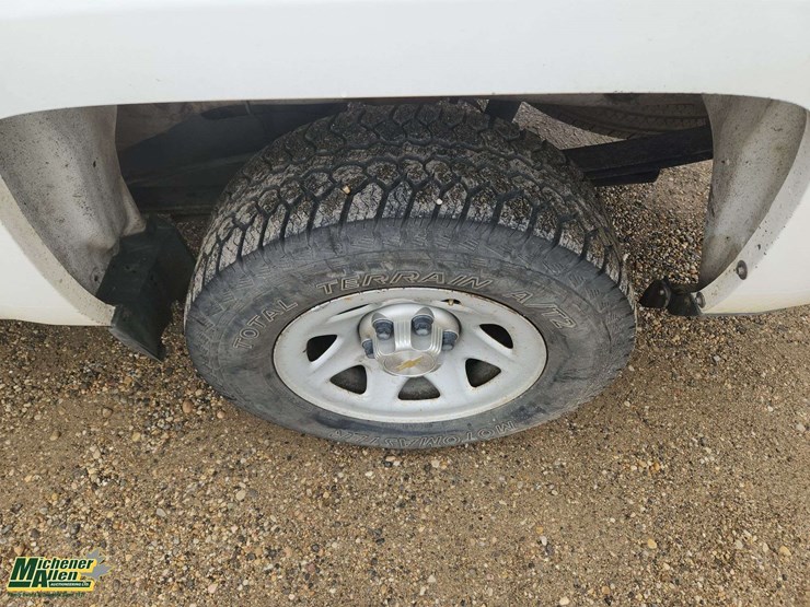 2015-chevrolet-silverado-1500-image-24