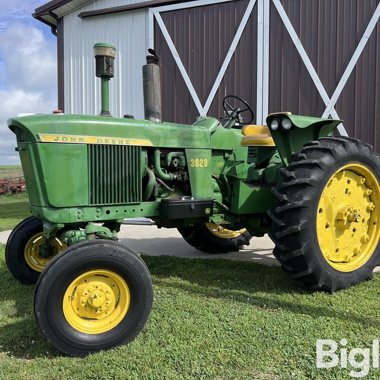 1967 JOHN DEERE 3020