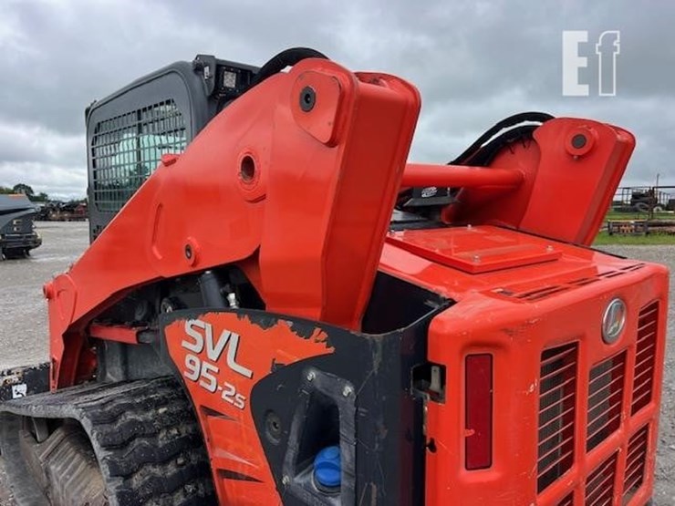 2018-kubota-svl95-2s-image-18