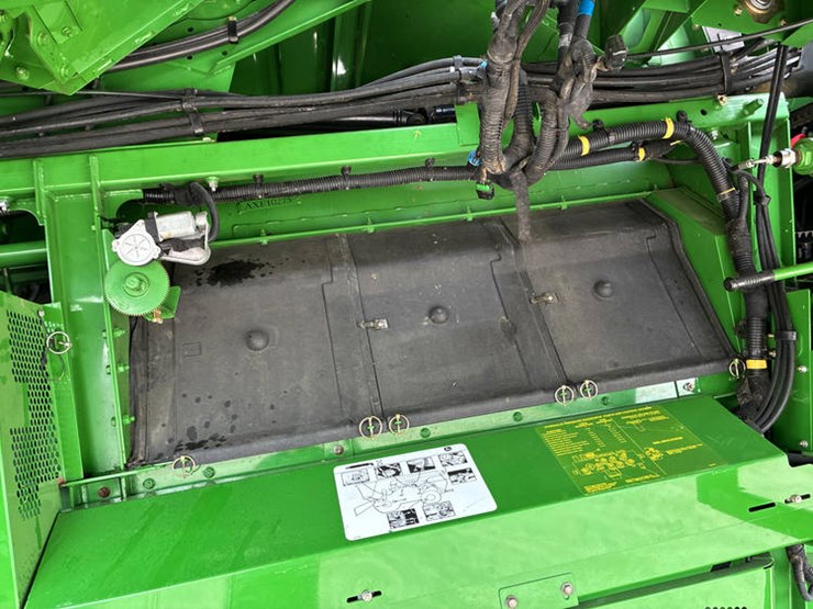 2012-john-deere-s660-image-56