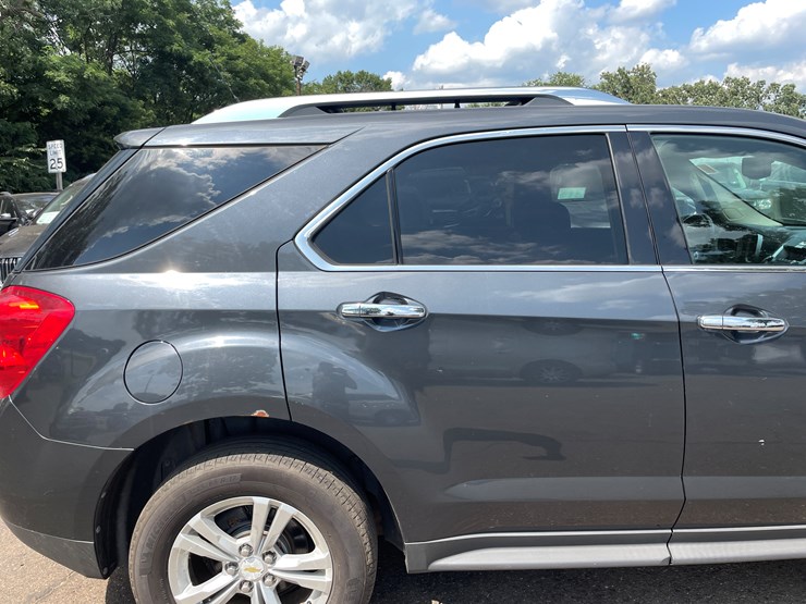 2010-chevrolet-equinox-image-14
