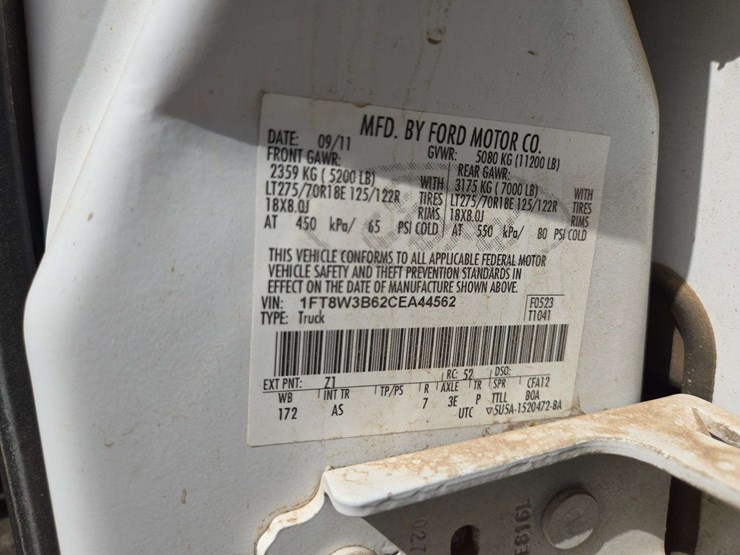 2012-ford-f350-image-18