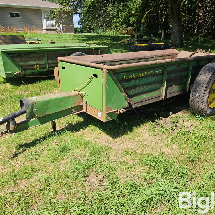JOHN DEERE 40