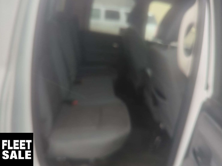 2014-ram-1500-slt-image-14