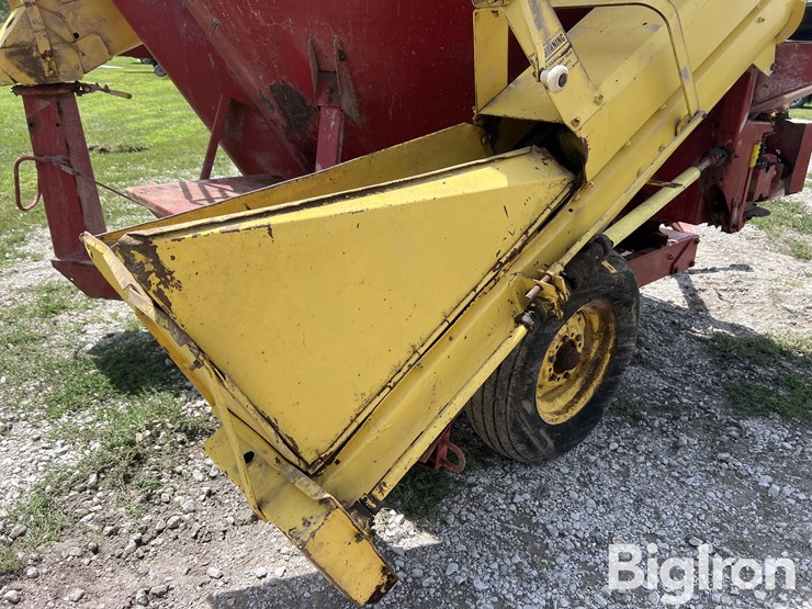 new-holland-353-image-14
