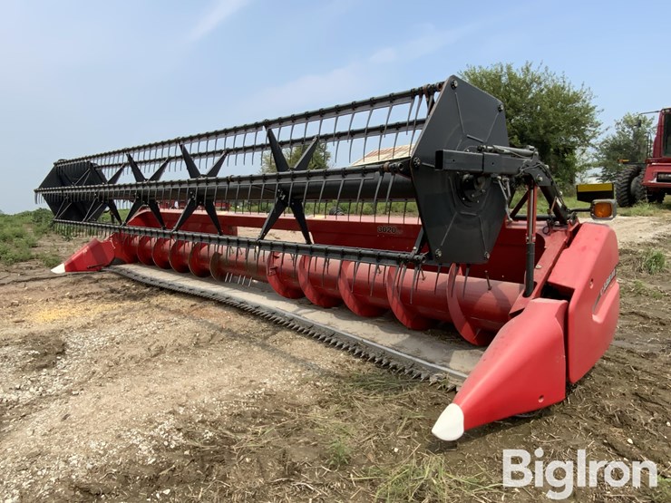 2011-case-ih-3020-image-1