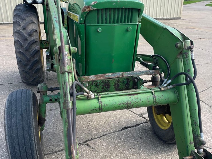 john-deere-3020-image-19