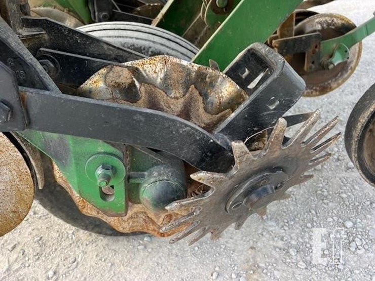 john-deere-1750-image-29
