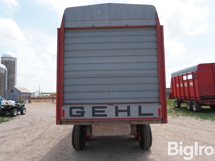 gehl-bu970-image-6